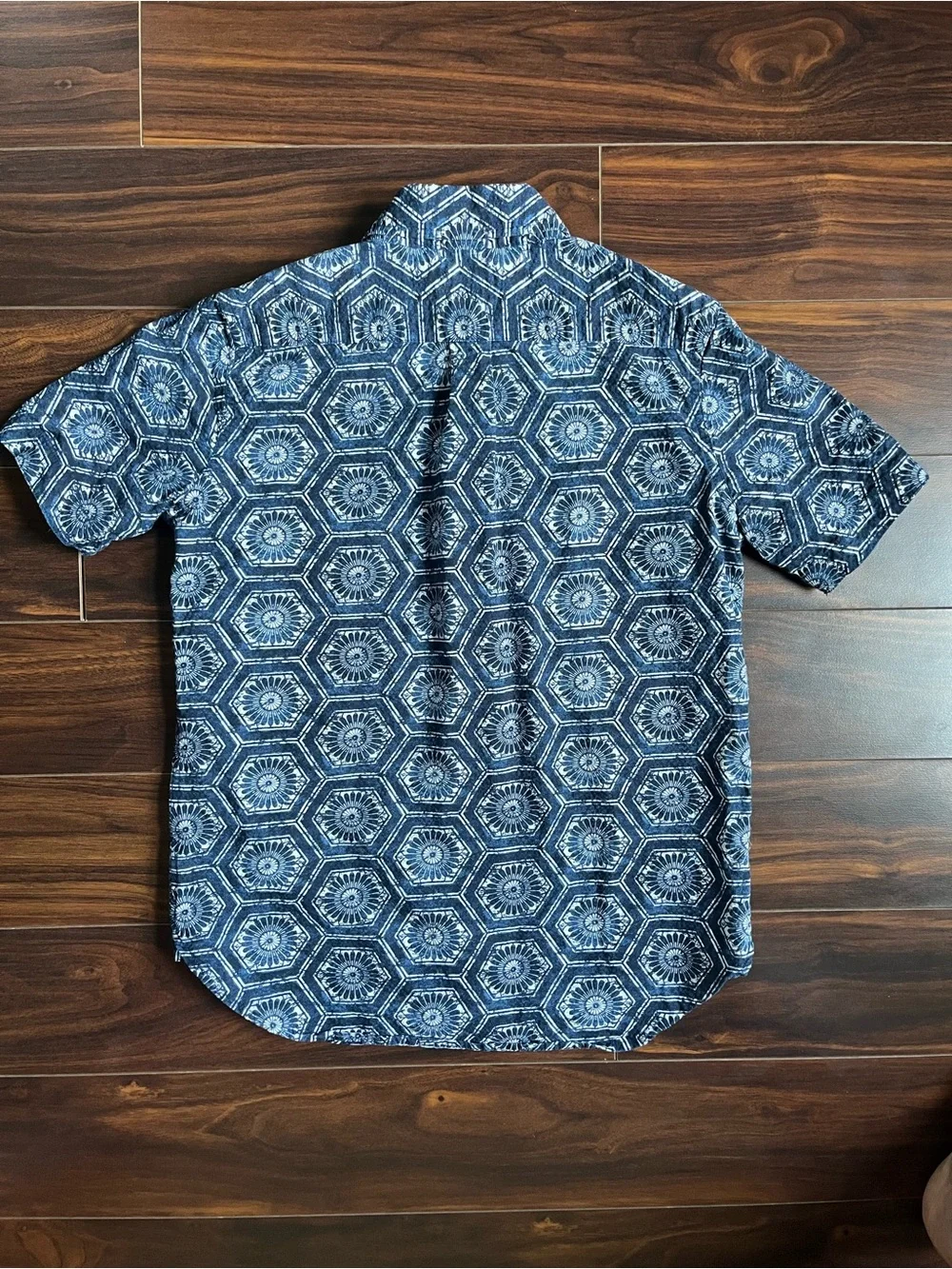 GAP Kids Boy’s Blue Hexagon Print Short-Sleeve Button-Down Shirt, L (10), NWOT